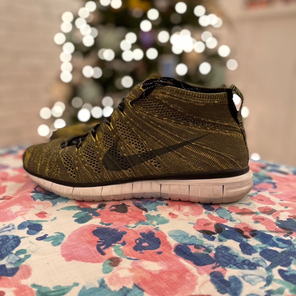 Nike mids